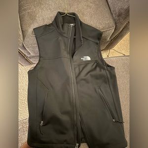 Men Small Northface Vest